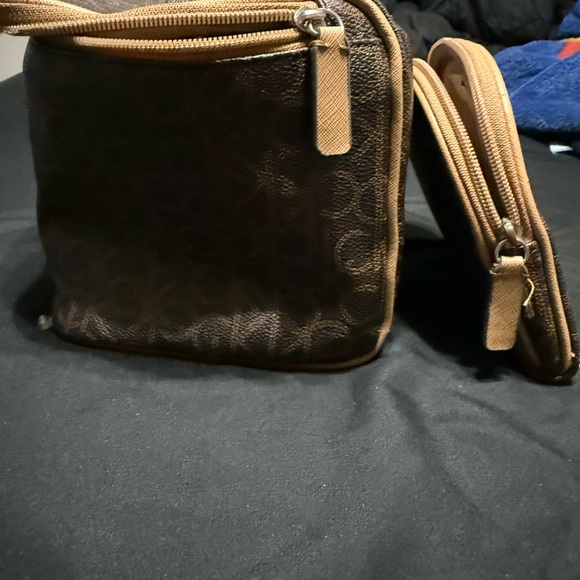 Calvin Klein Monogram Brown and Tan Key & Card Holder Set - Picture 6 of 8